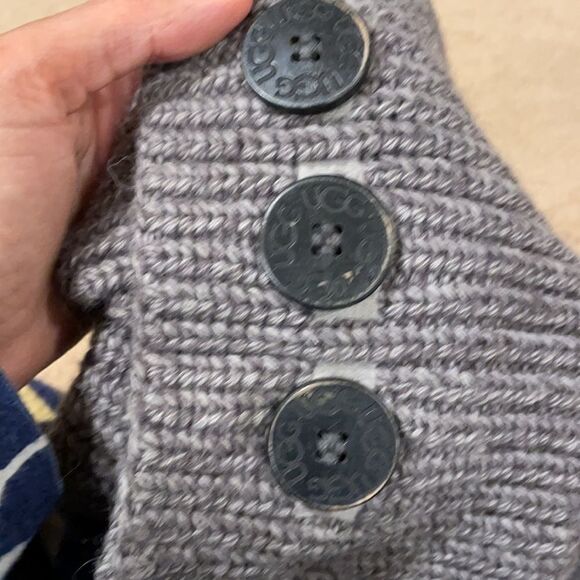 UGG gray cardy boots - Picture 8 of 11